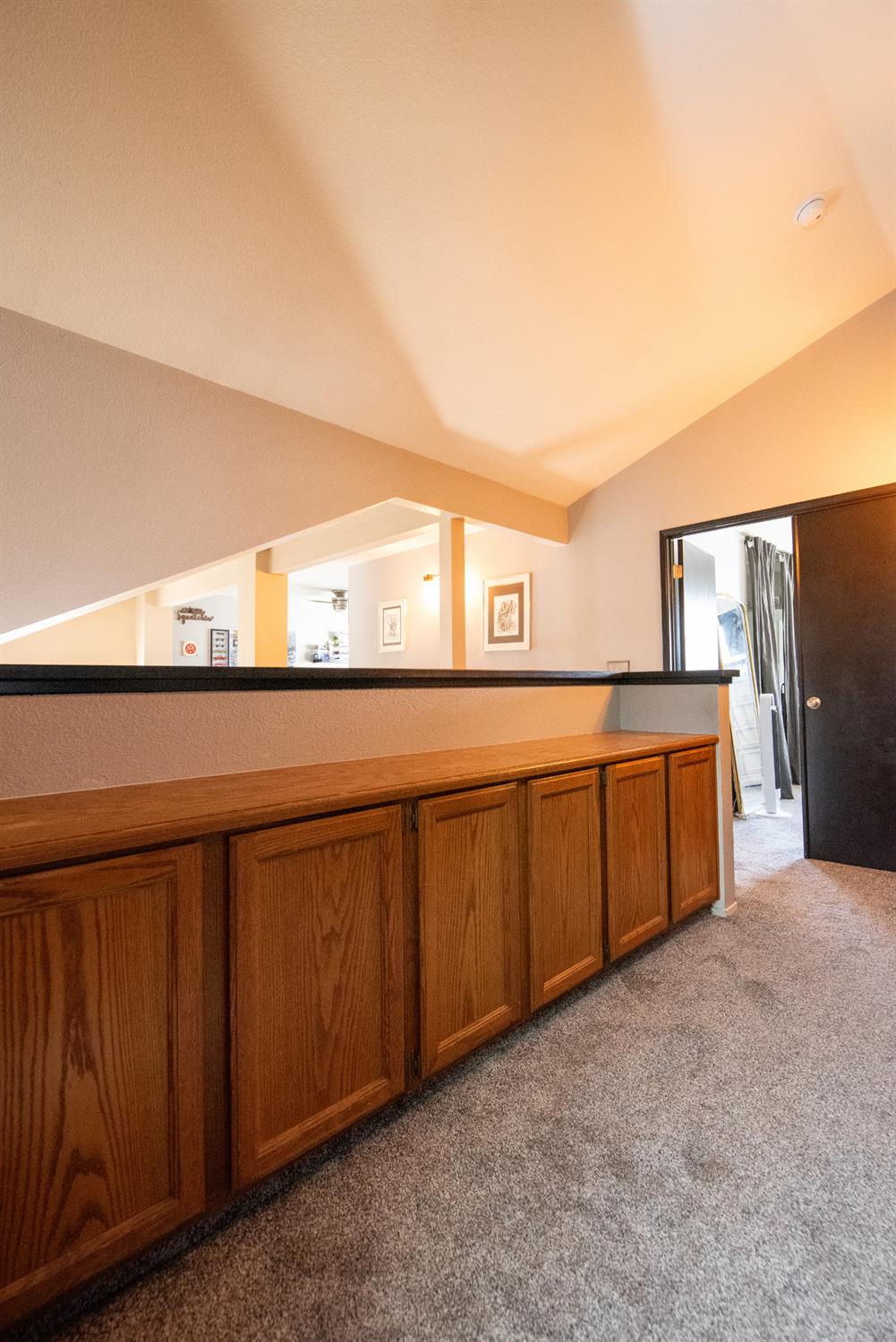 6025 Willow Creek Ct, Riverbank, CA 95367