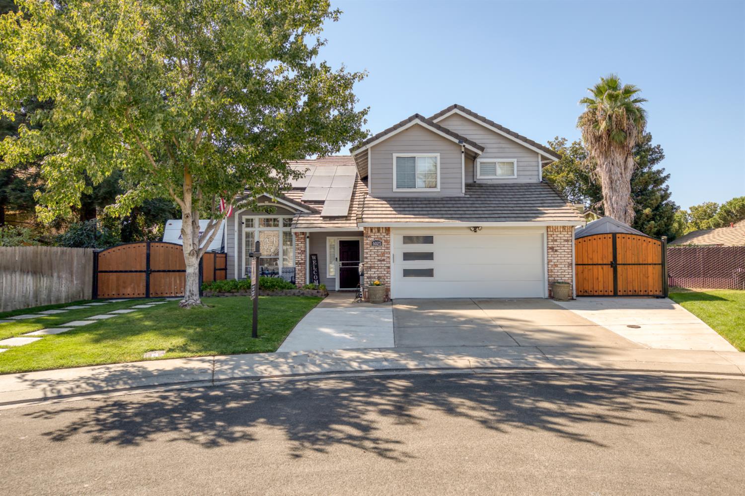6025 Willow Creek Ct, Riverbank, CA 95367