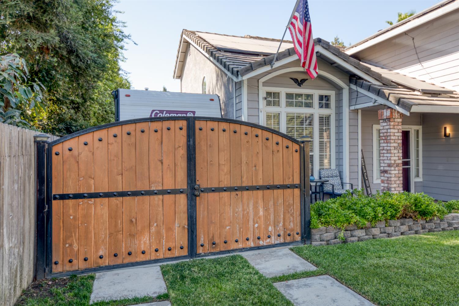 6025 Willow Creek Ct, Riverbank, CA 95367