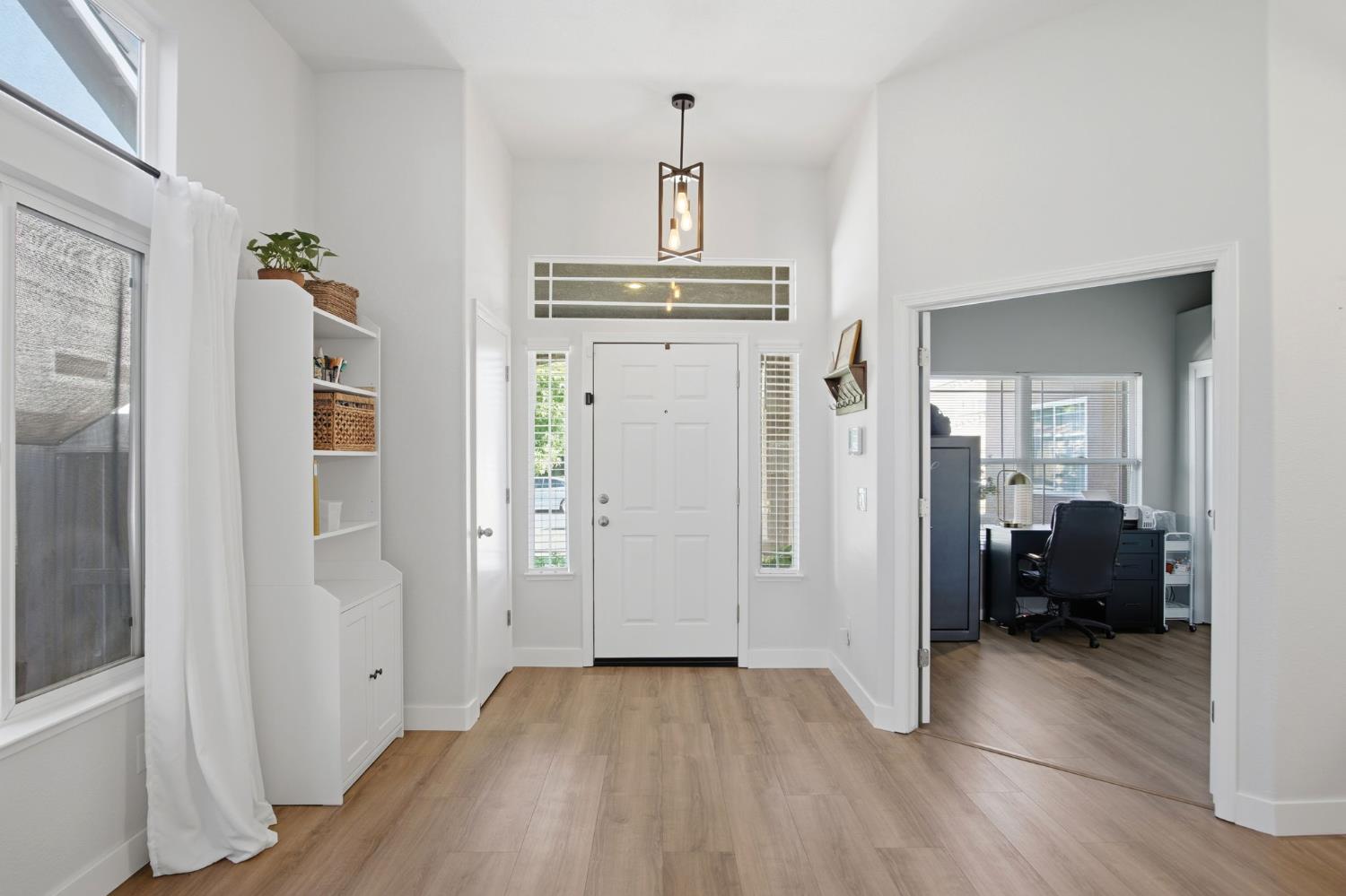 2186 Typhoon Ct, Turlock, CA 95380
