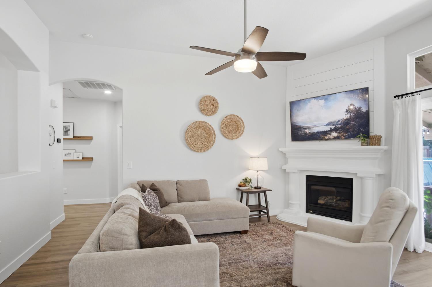 2186 Typhoon Ct, Turlock, CA 95380