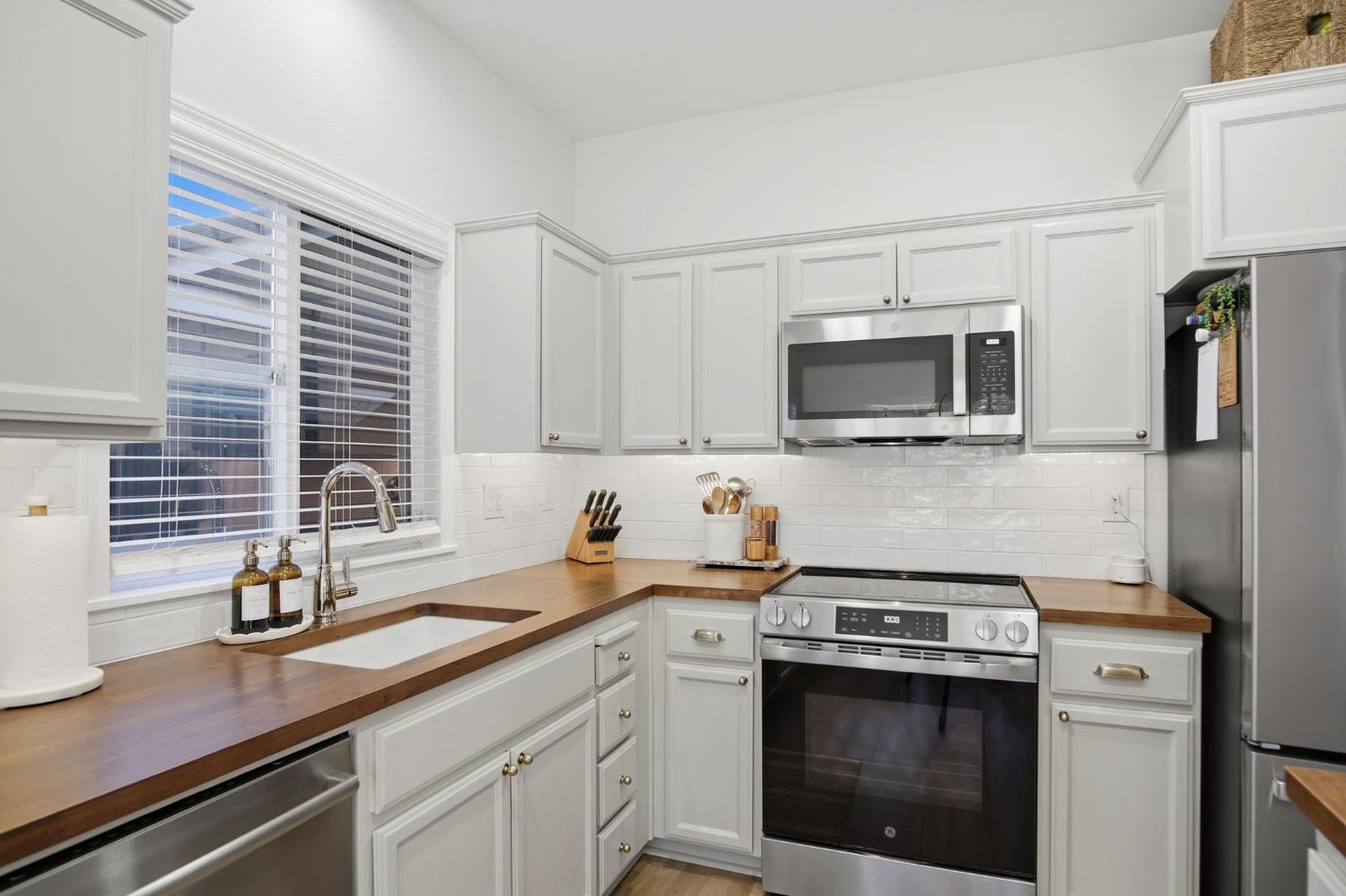 2186 Typhoon Ct, Turlock, CA 95380