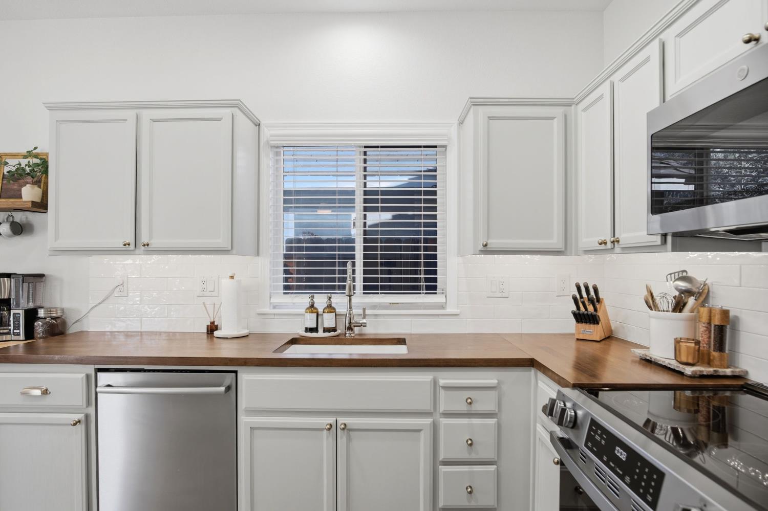 2186 Typhoon Ct, Turlock, CA 95380