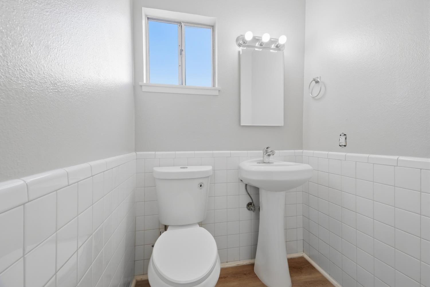 494 Ore St, Manteca, CA 95336