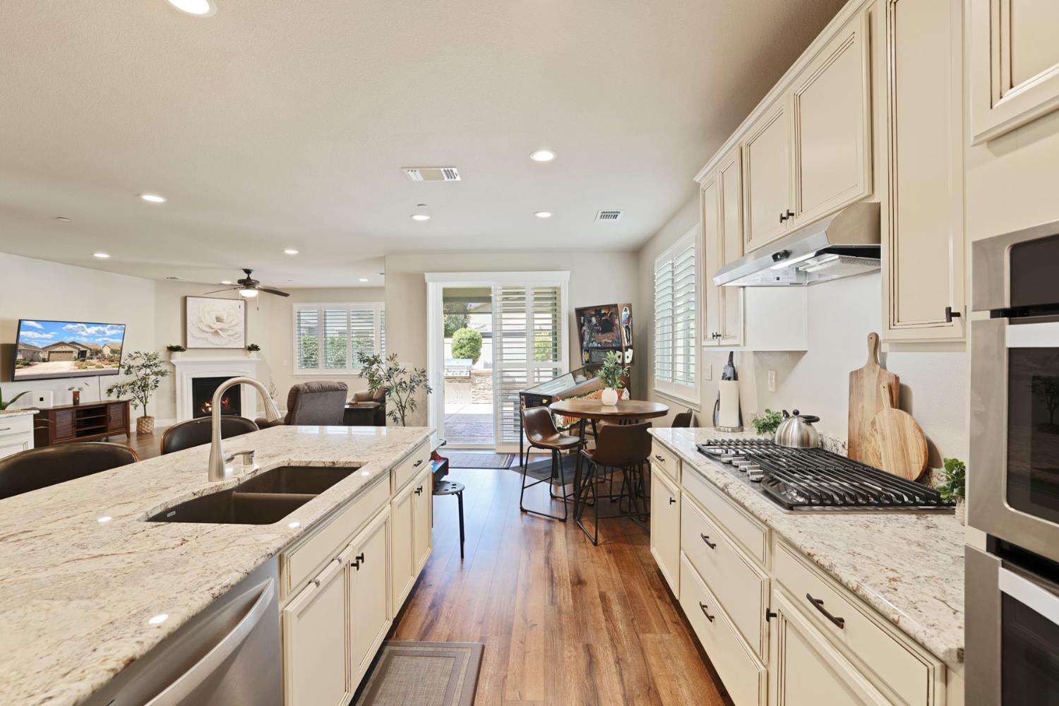 2651 Glen Echo Ln, Manteca, CA 95336