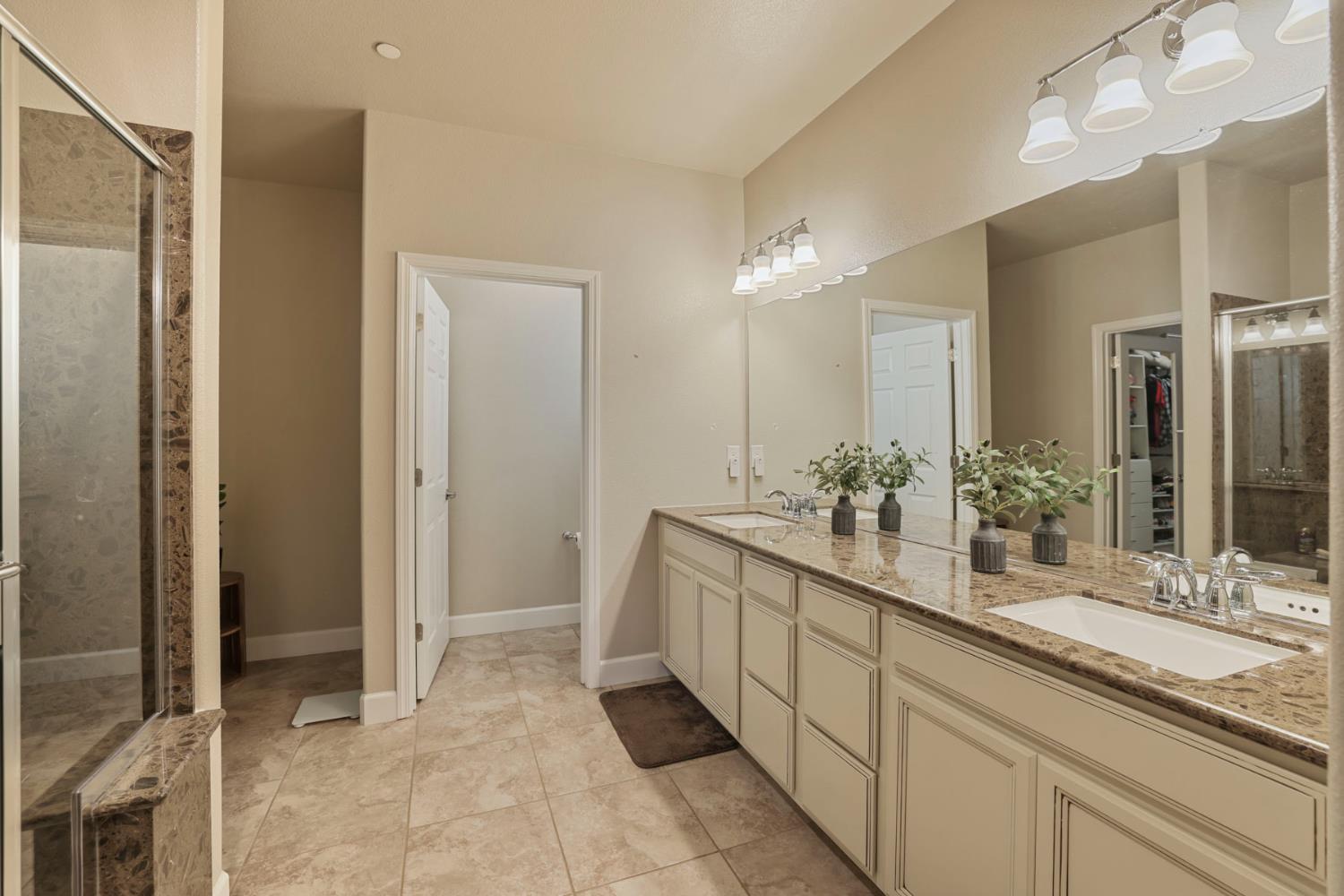 2651 Glen Echo Ln, Manteca, CA 95336