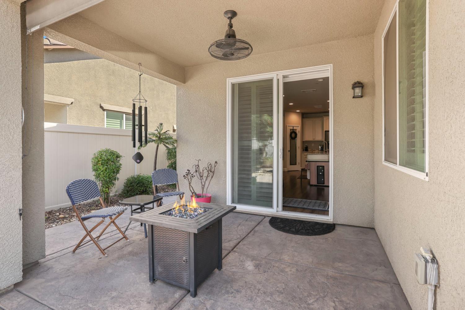2651 Glen Echo Ln, Manteca, CA 95336