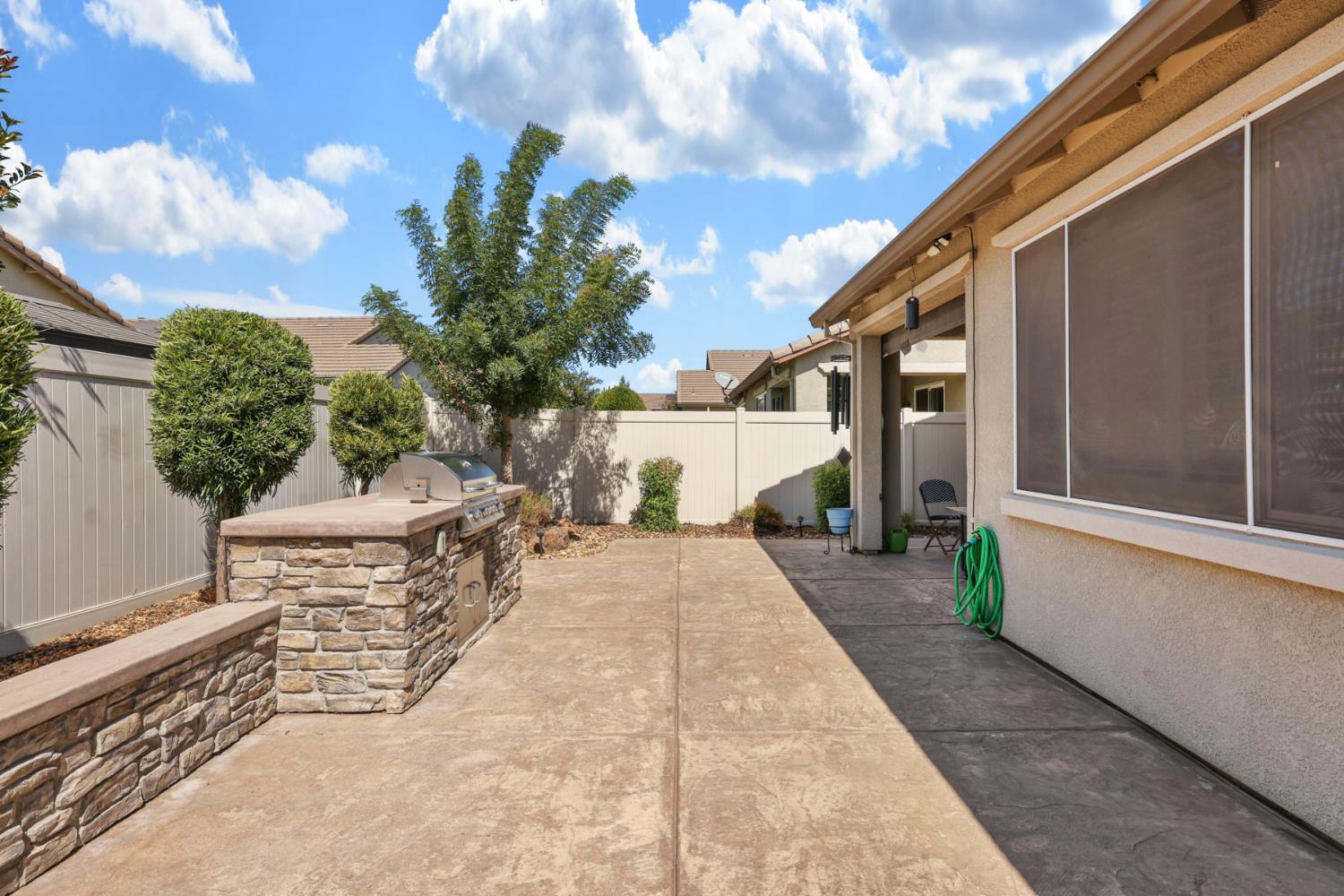 2651 Glen Echo Ln, Manteca, CA 95336