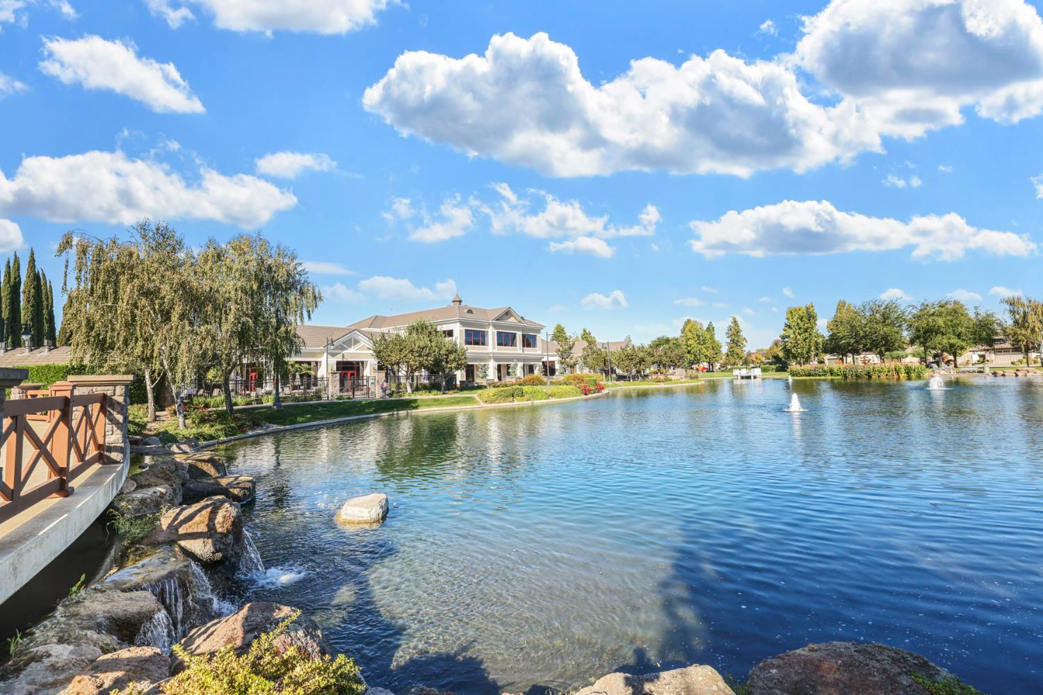 2651 Glen Echo Ln, Manteca, CA 95336