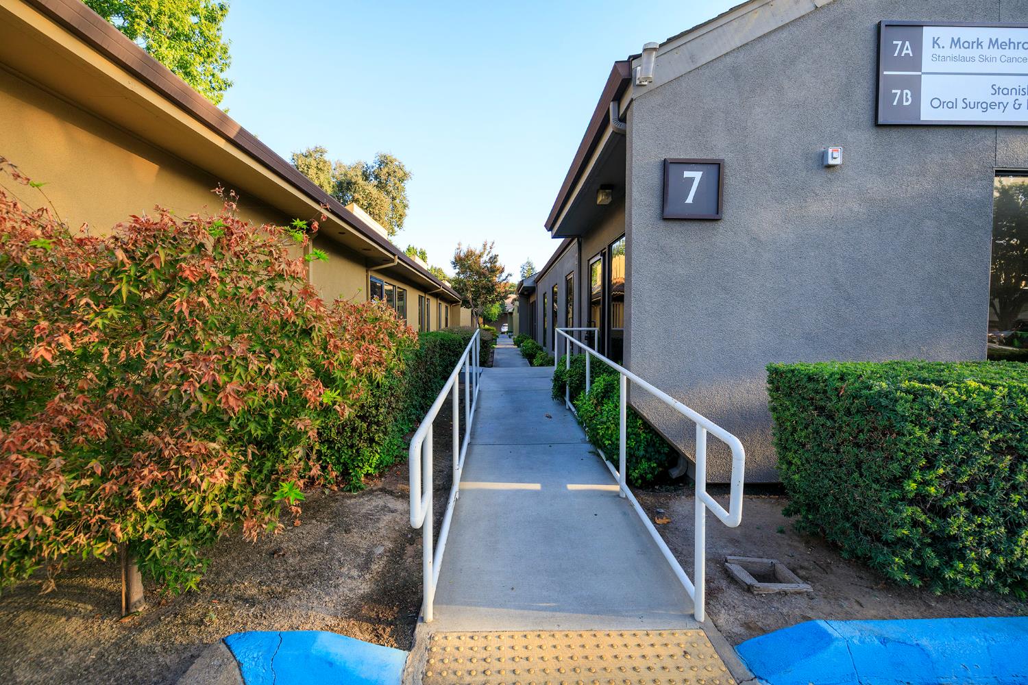 1130 Coffee Rd #7, Modesto, CA 95355