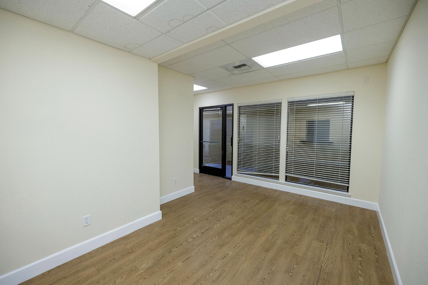 1130 Coffee Rd #7, Modesto, CA 95355