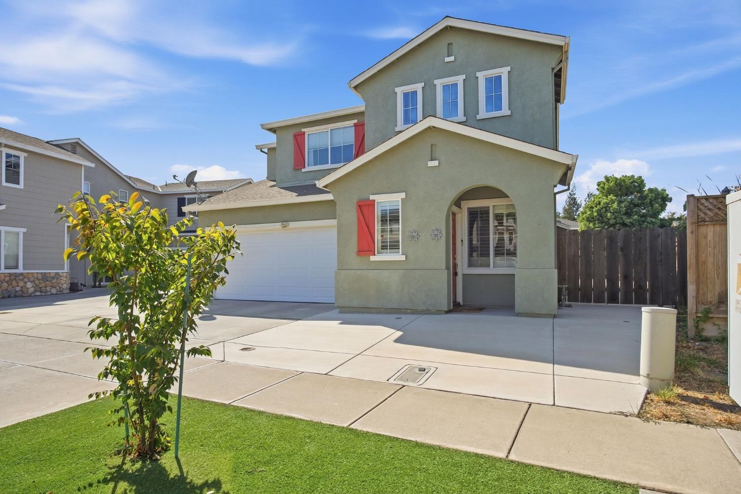 4185 Pathway Ln, Turlock, CA 95382