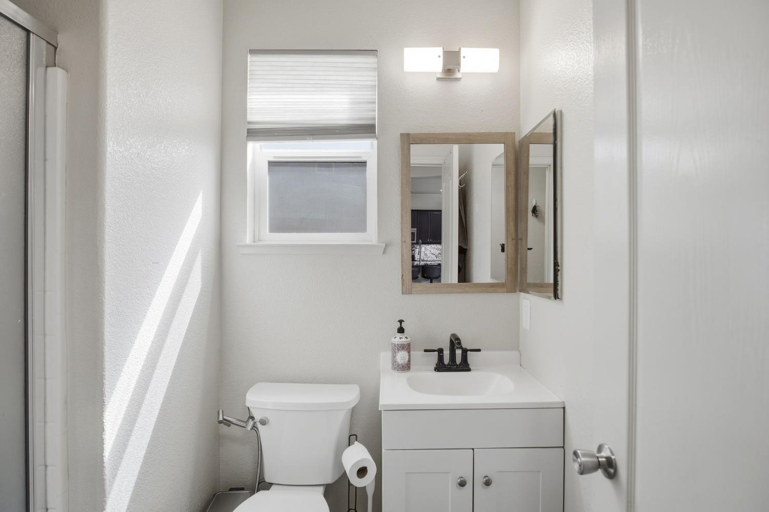 4185 Pathway Ln, Turlock, CA 95382