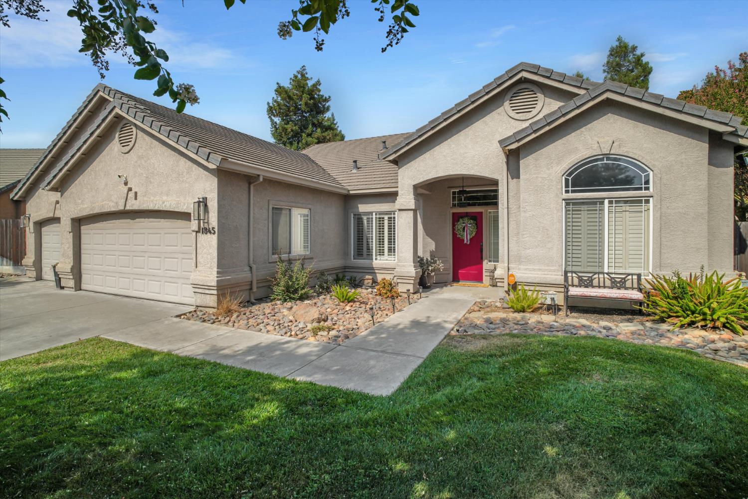 1845 Madelynne Ct, Turlock, CA 95382