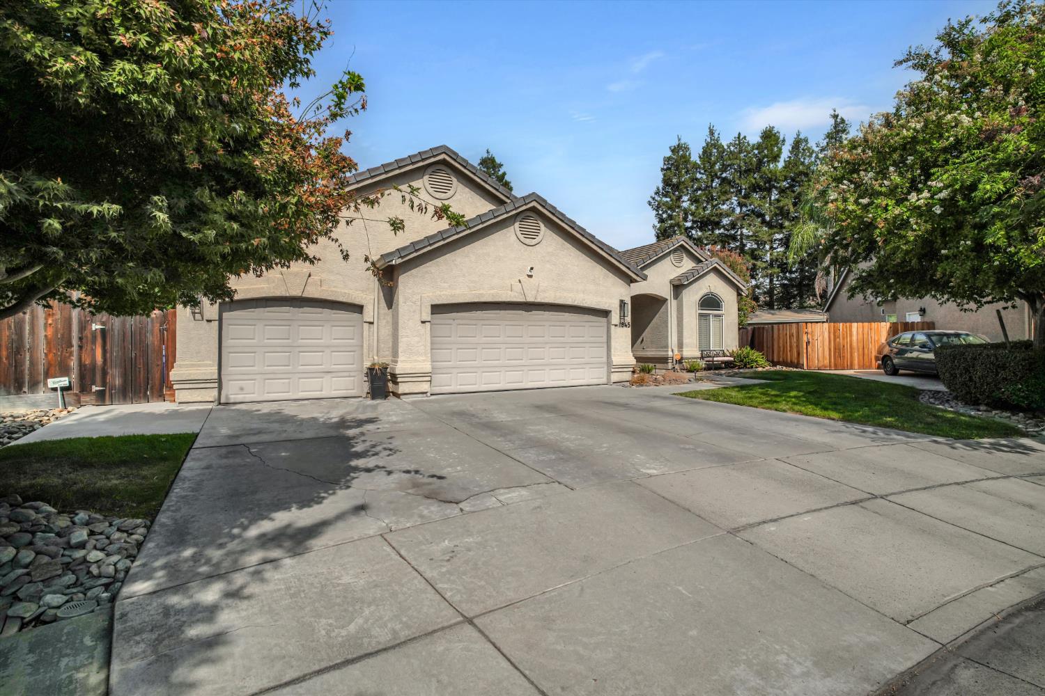 1845 Madelynne Ct, Turlock, CA 95382