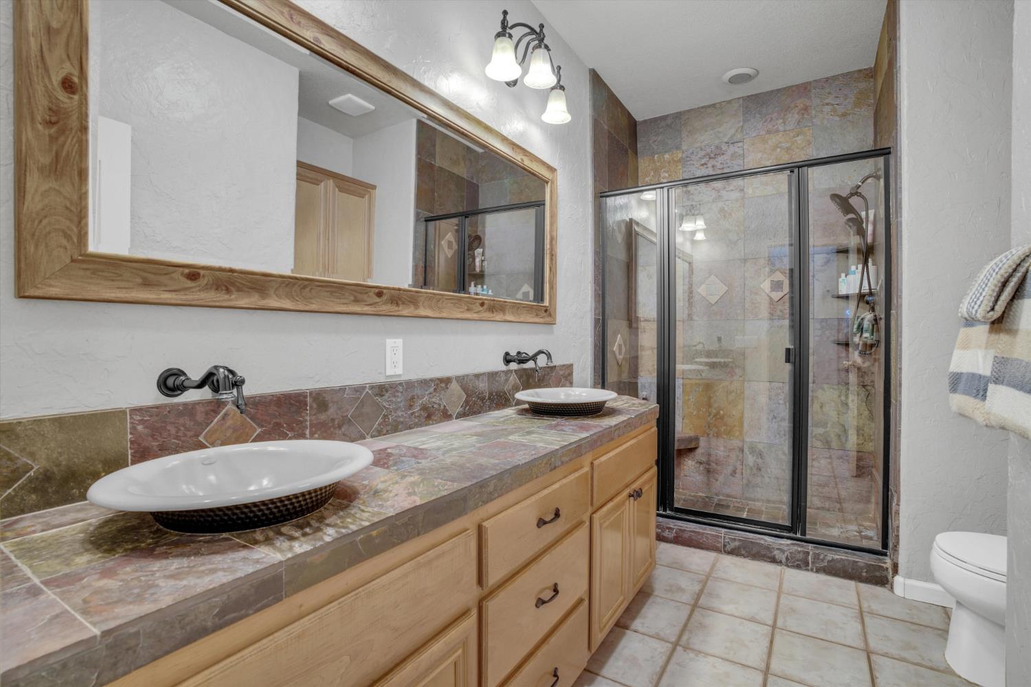 1845 Madelynne Ct, Turlock, CA 95382