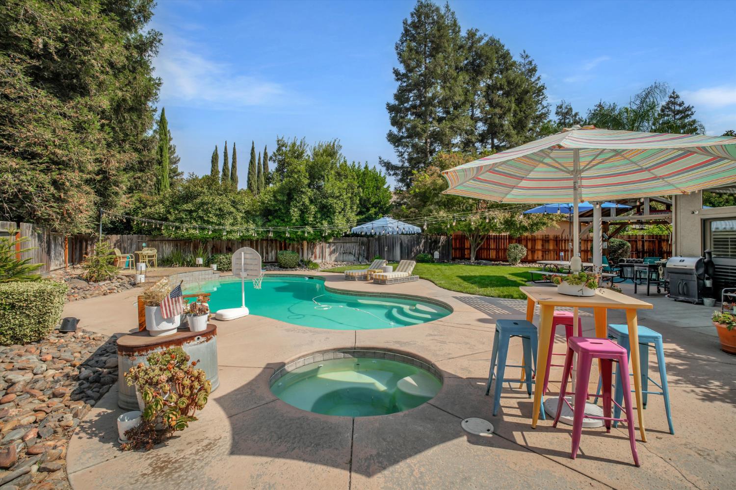 1845 Madelynne Ct, Turlock, CA 95382