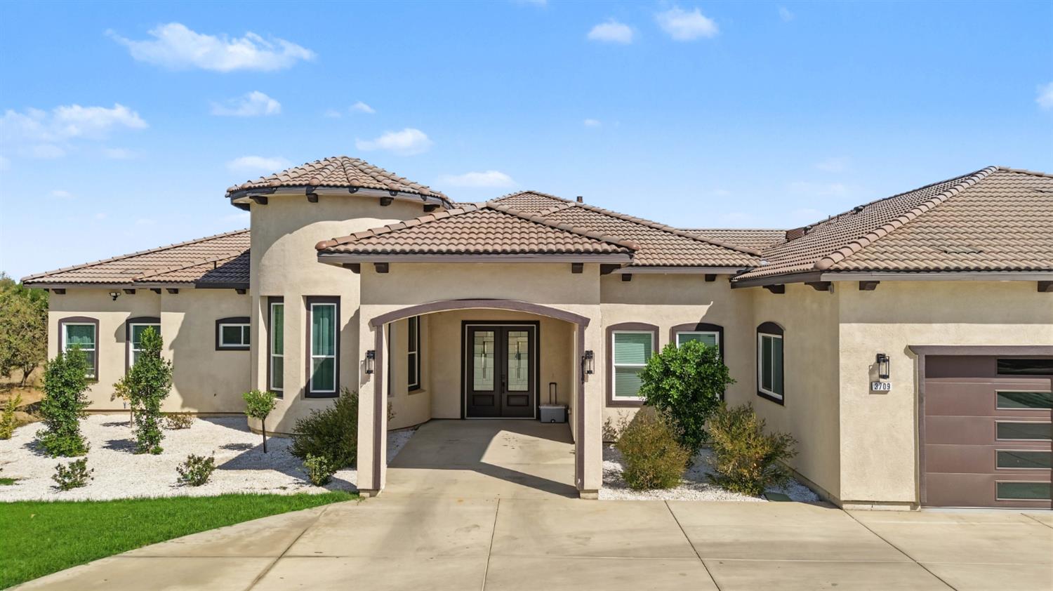 3709 Blue Gum Ave, Modesto, CA 95358