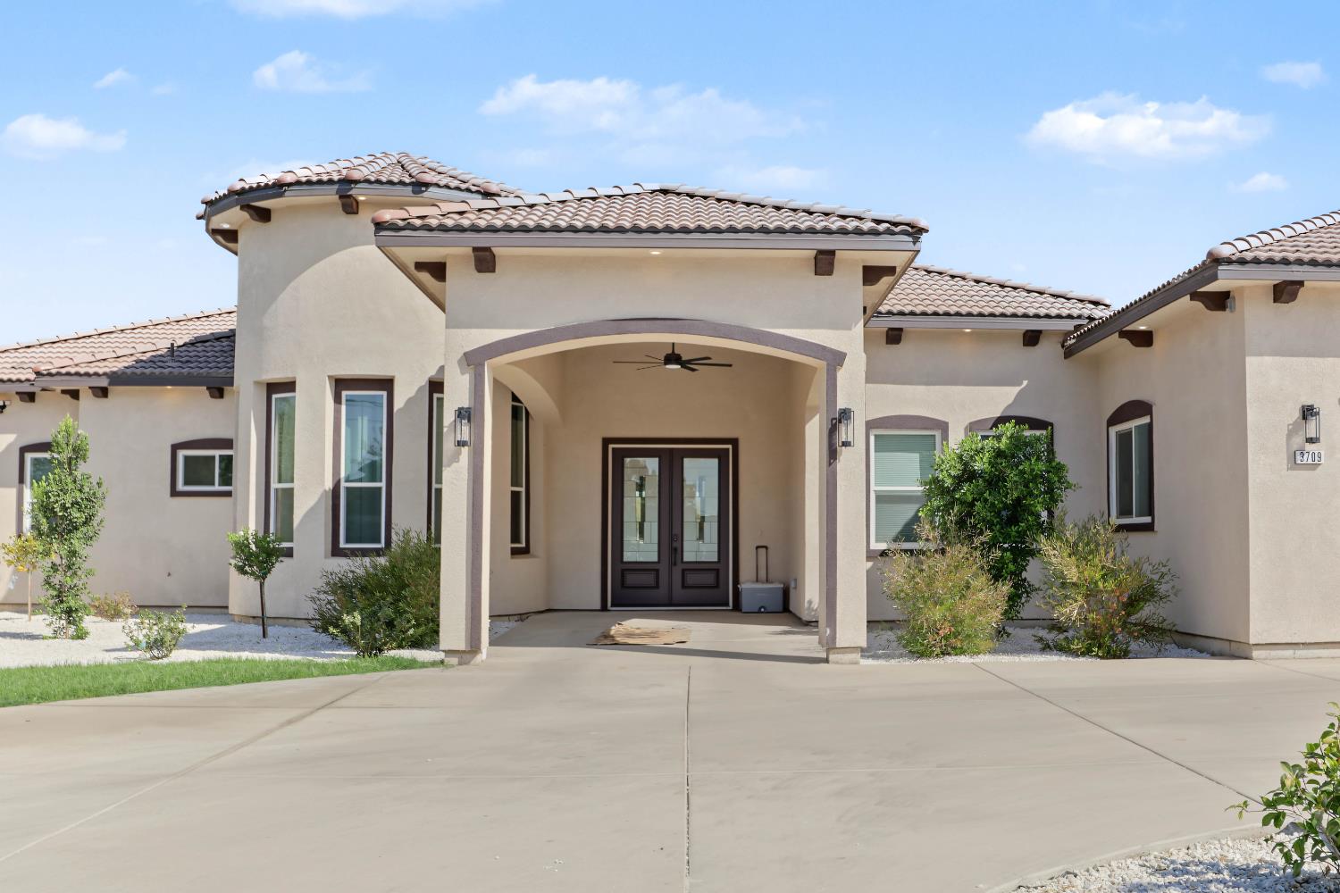 3709 Blue Gum Ave, Modesto, CA 95358