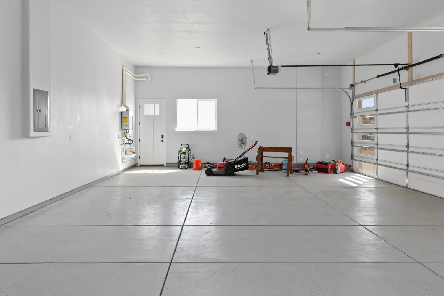 3709 Blue Gum Ave, Modesto, CA 95358