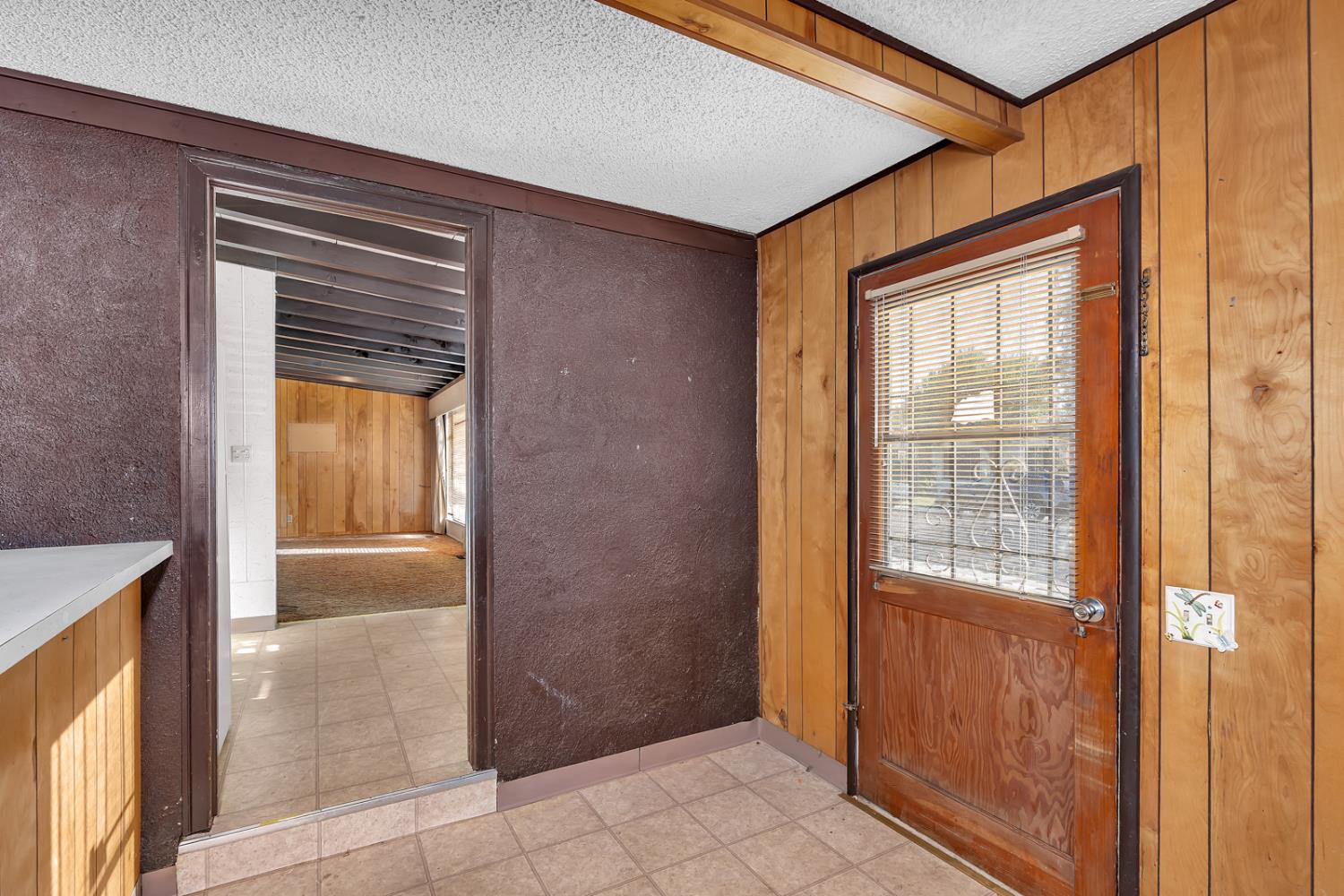 841 Pennsylvania Ave, Los Banos, CA 93635