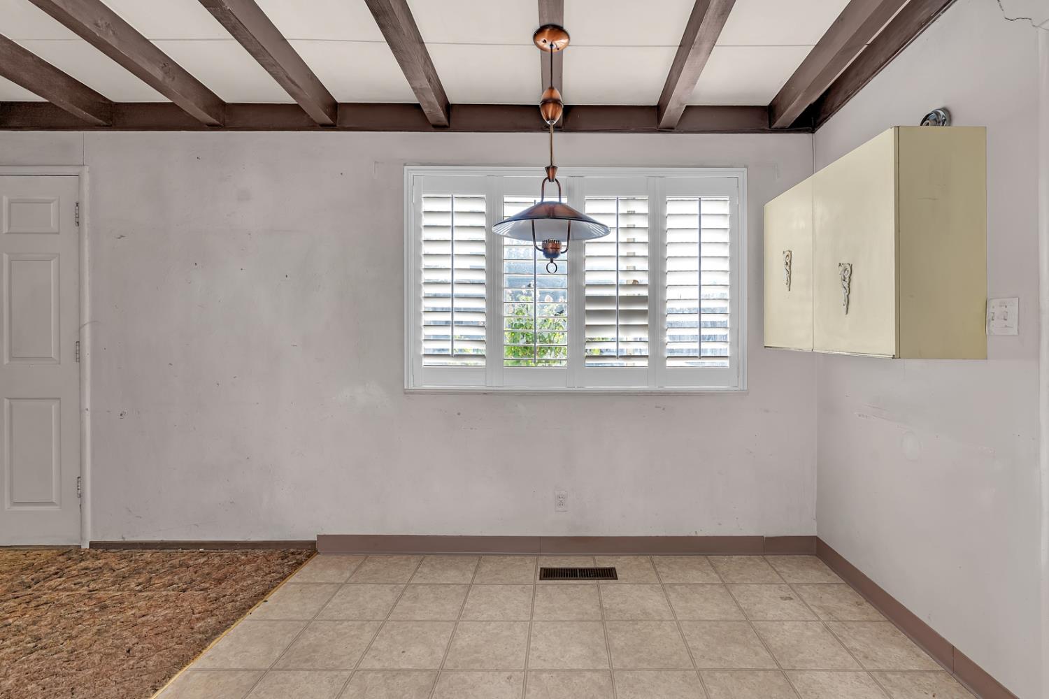 841 Pennsylvania Ave, Los Banos, CA 93635