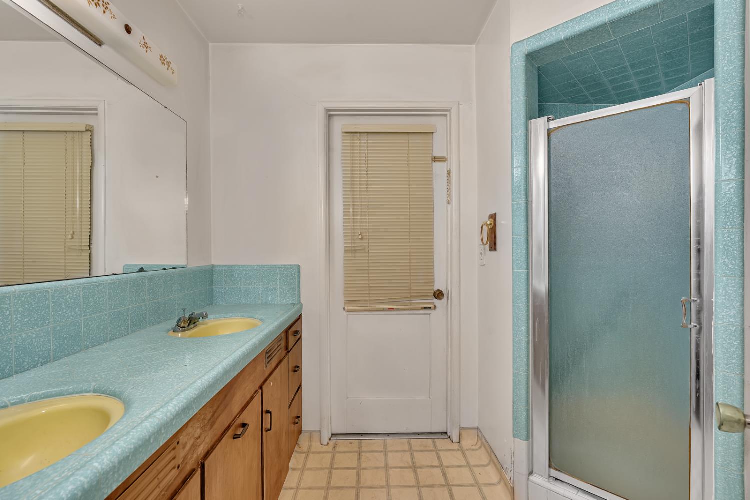 841 Pennsylvania Ave, Los Banos, CA 93635