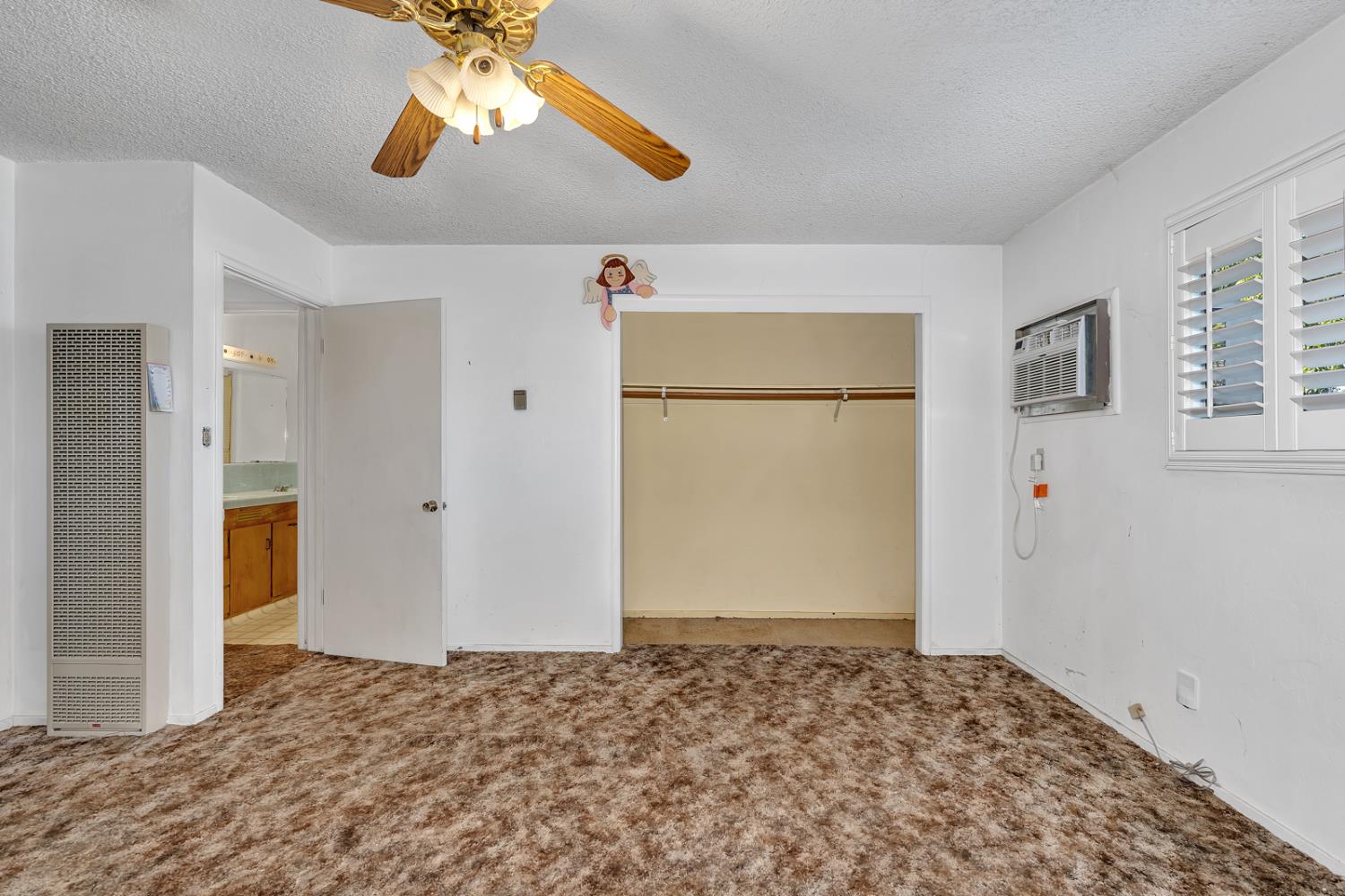 841 Pennsylvania Ave, Los Banos, CA 93635