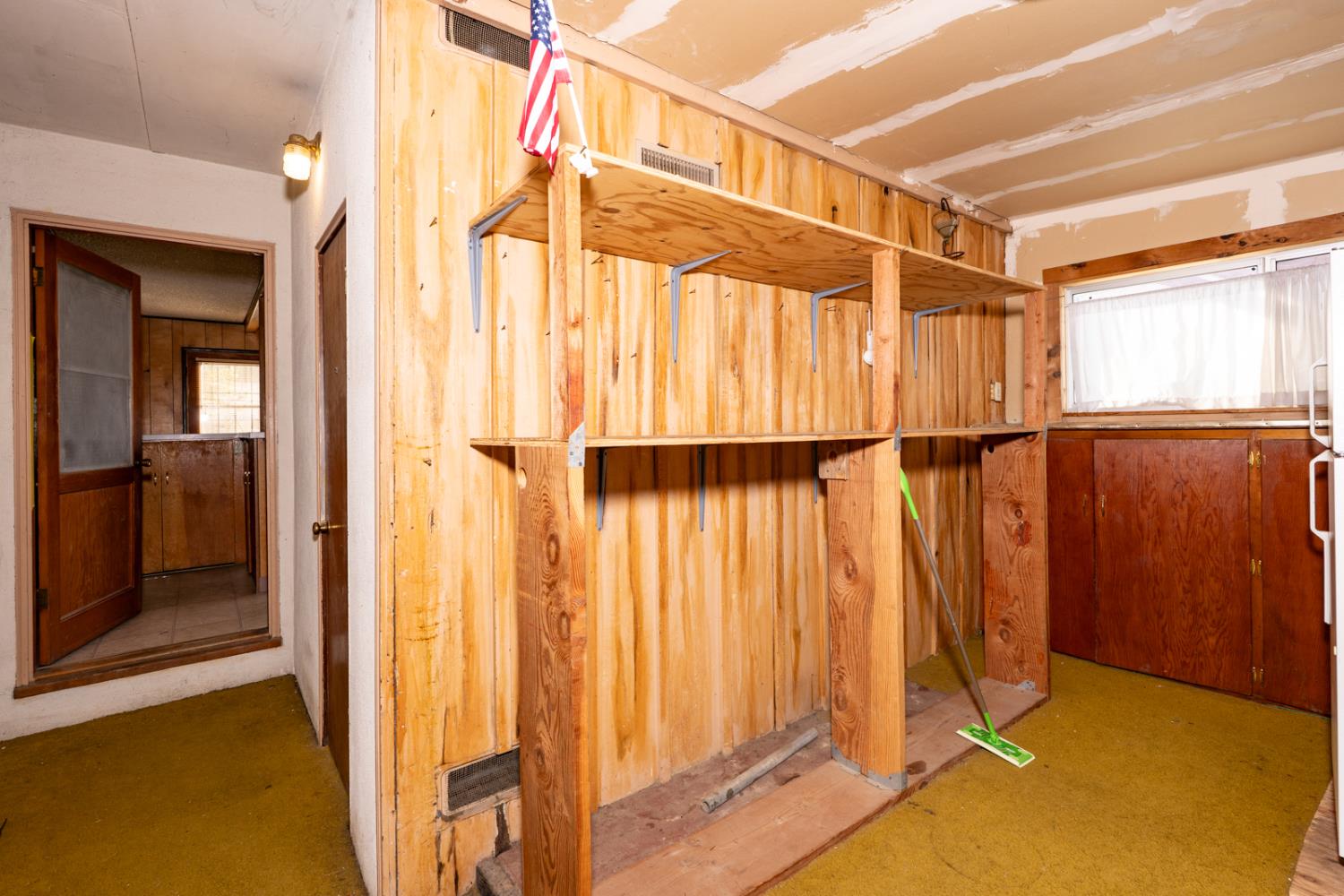 841 Pennsylvania Ave, Los Banos, CA 93635
