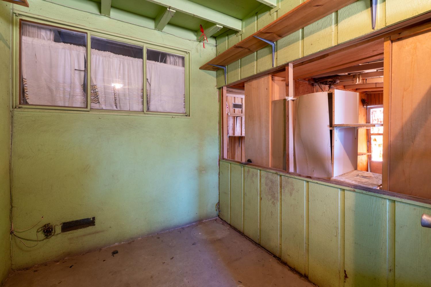 841 Pennsylvania Ave, Los Banos, CA 93635