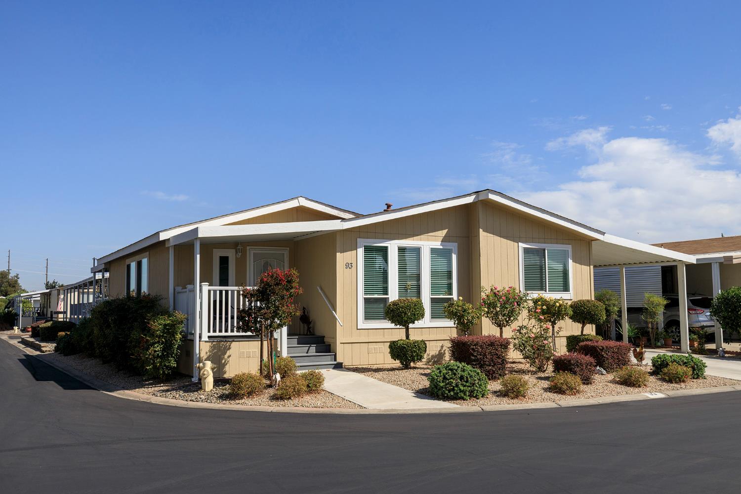 1500 Held Dr #93, Modesto, CA 95355
