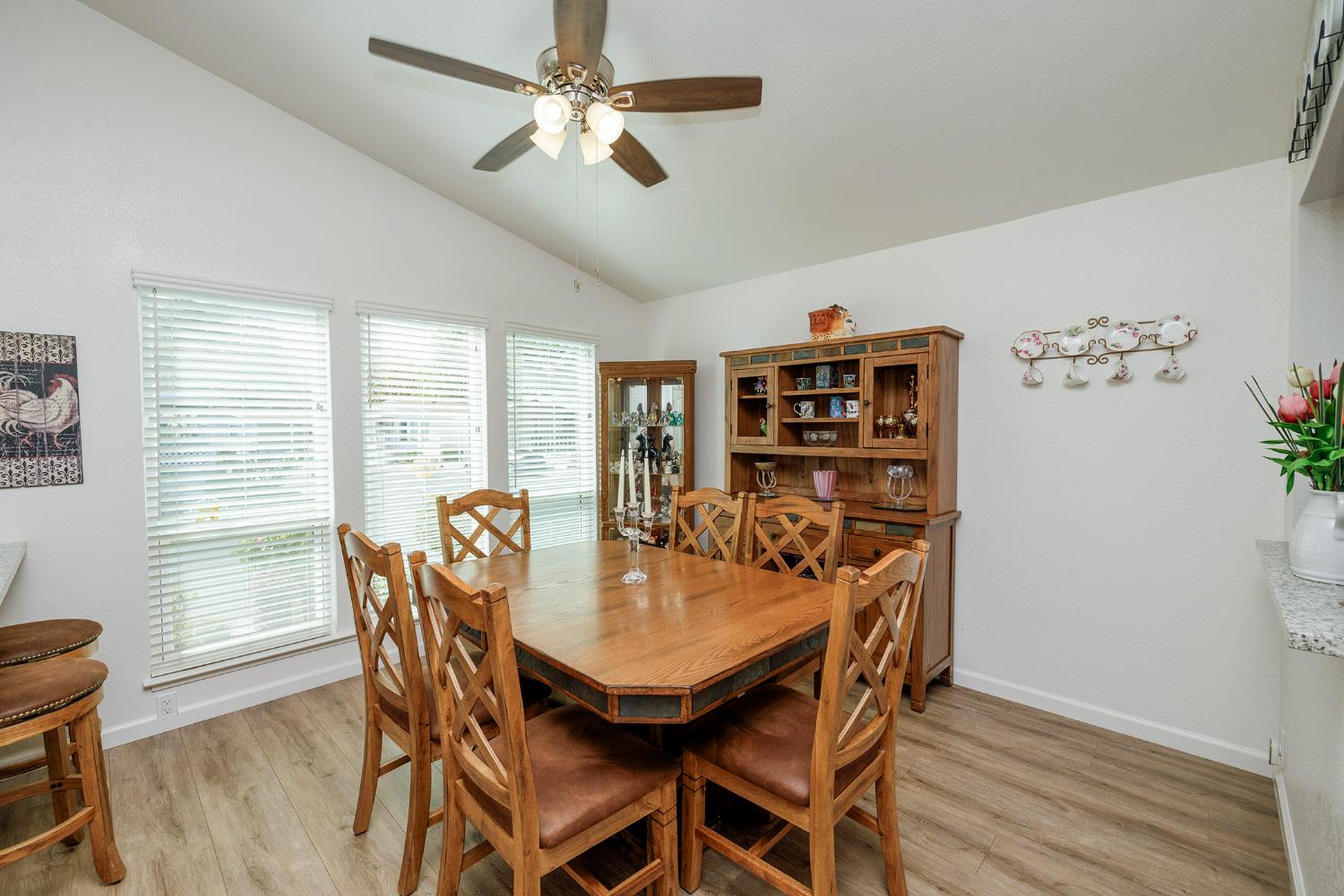 1500 Held Dr #93, Modesto, CA 95355