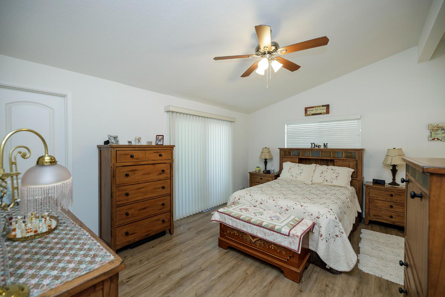 1500 Held Dr #93, Modesto, CA 95355