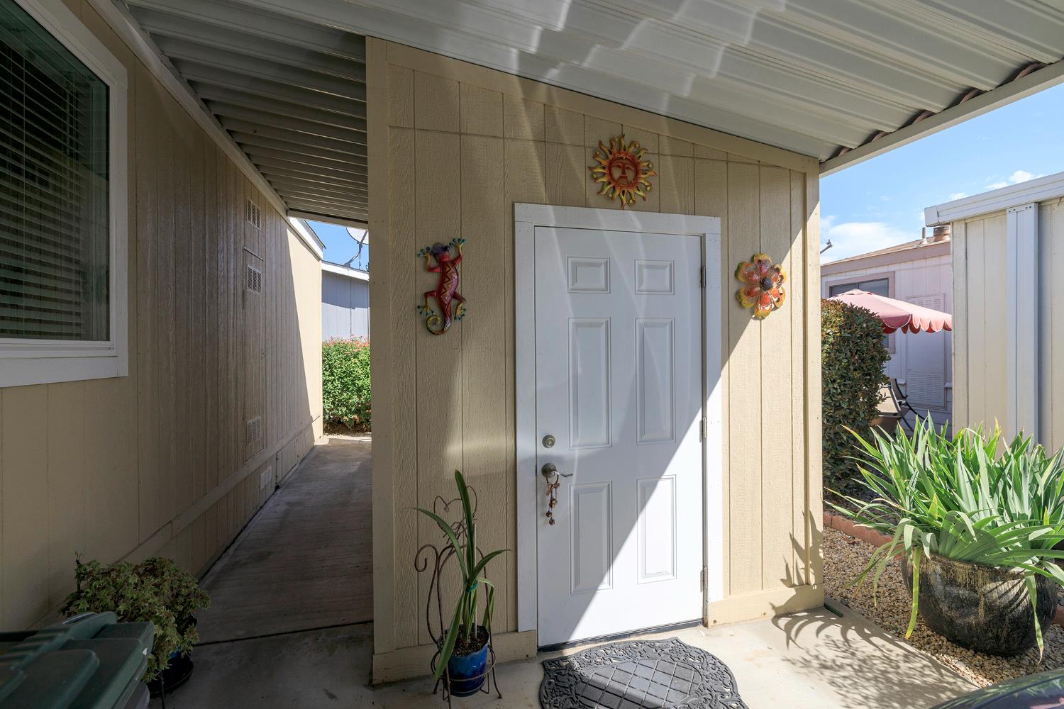 1500 Held Dr #93, Modesto, CA 95355