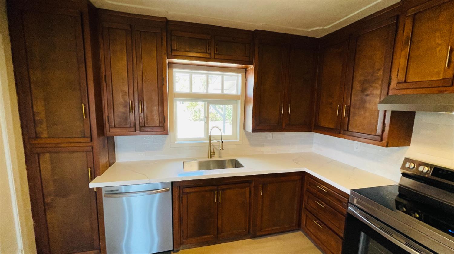1431 Sunrise, Modesto, CA 95350