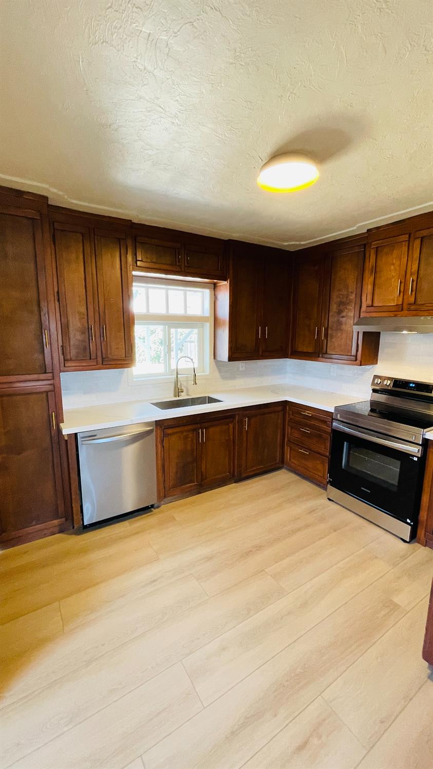 1431 Sunrise, Modesto, CA 95350