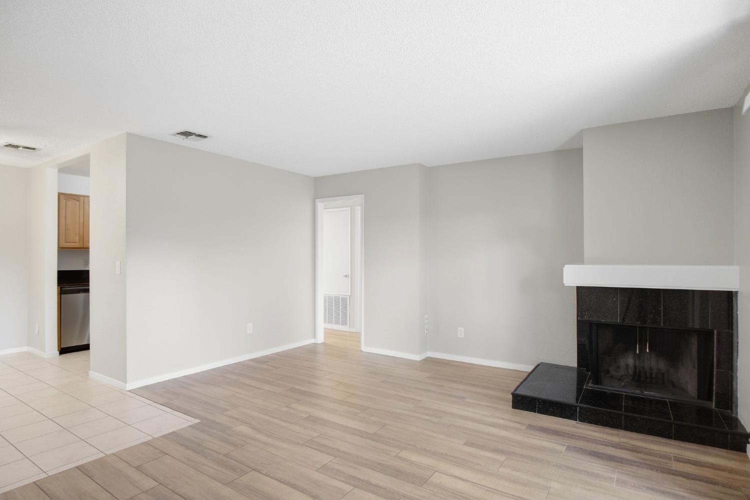 3424 Vintage Dr #153, Modesto, CA 95356