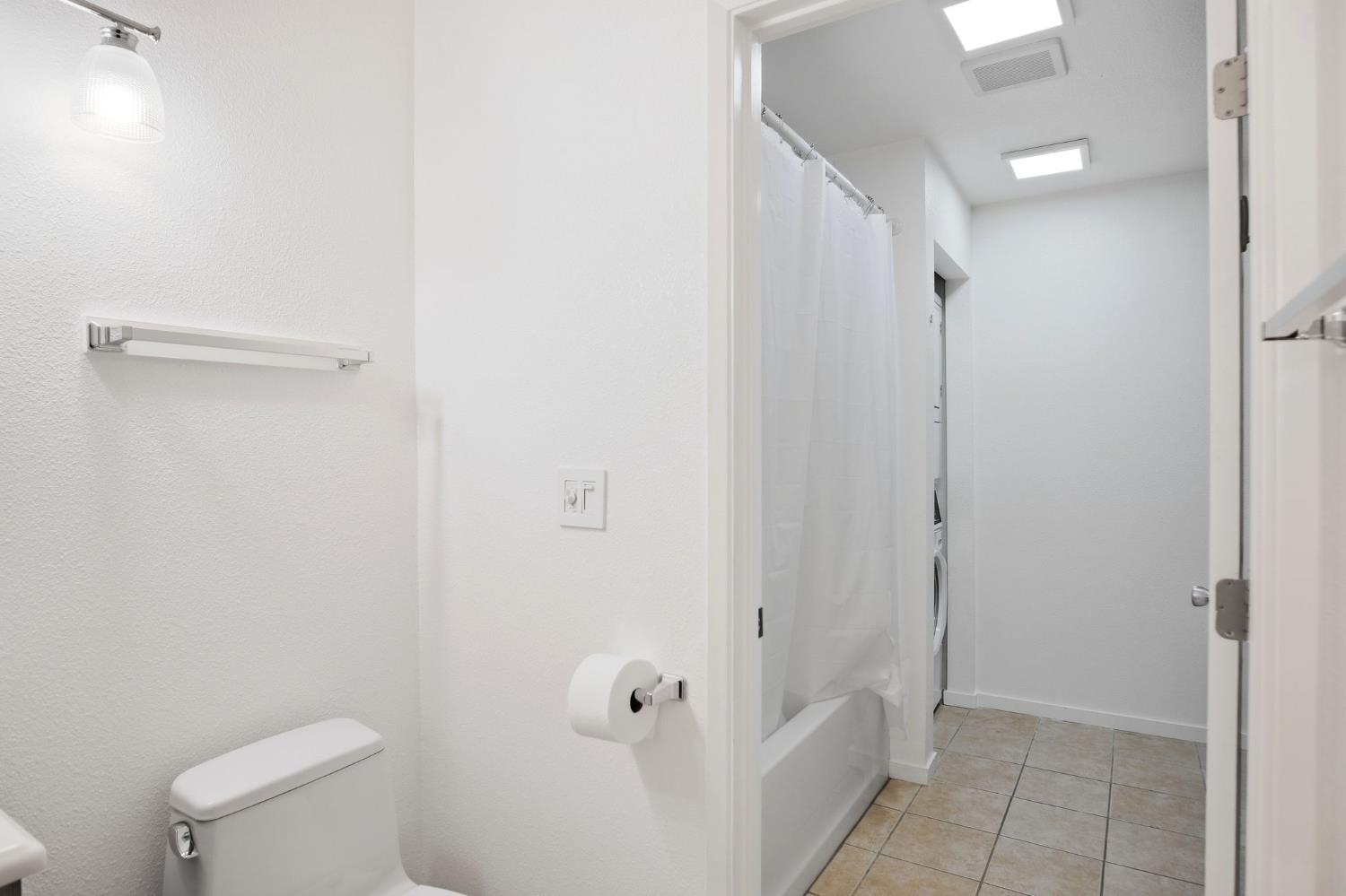 3424 Vintage Dr #153, Modesto, CA 95356