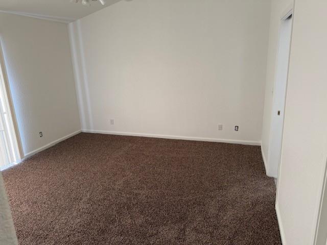1877 Riverside Way, Los Banos, CA 93635