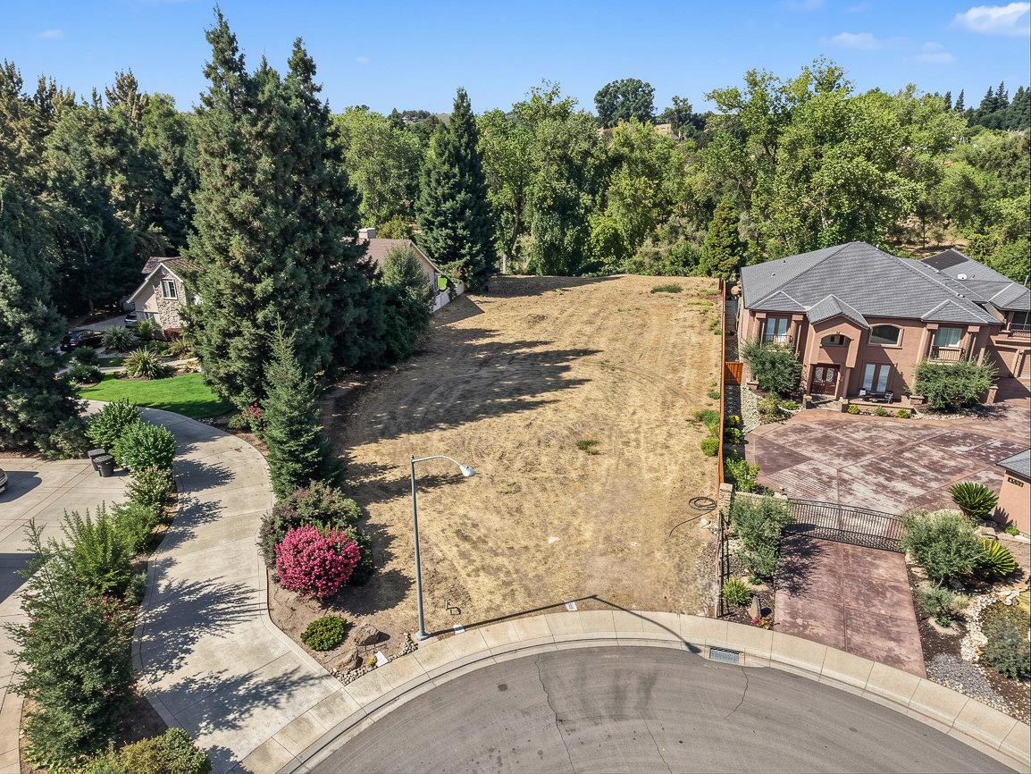 10019 River Ranch Ct, Oakdale, CA 95361