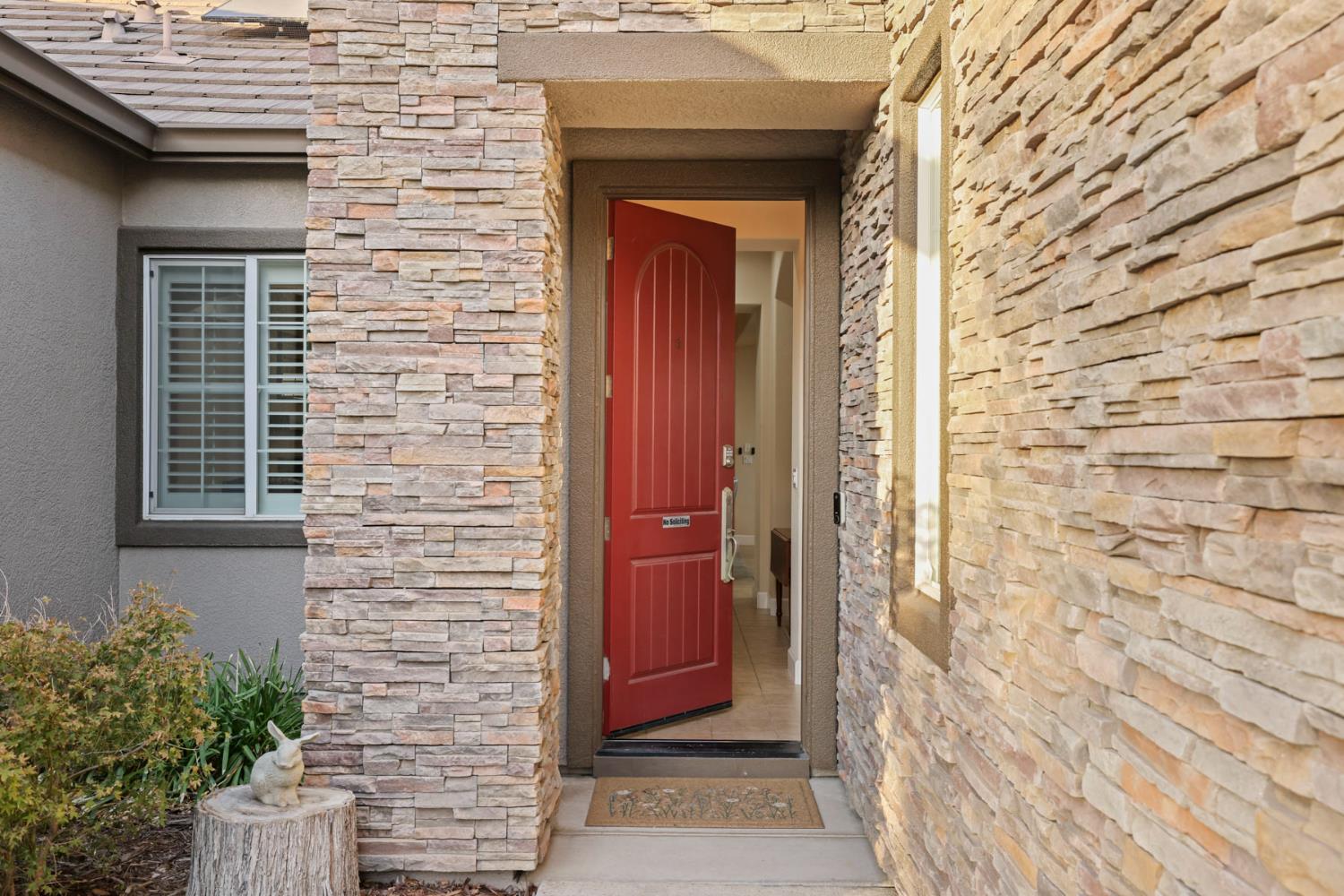 1007 Hickory Hollow St, Manteca, CA 95336