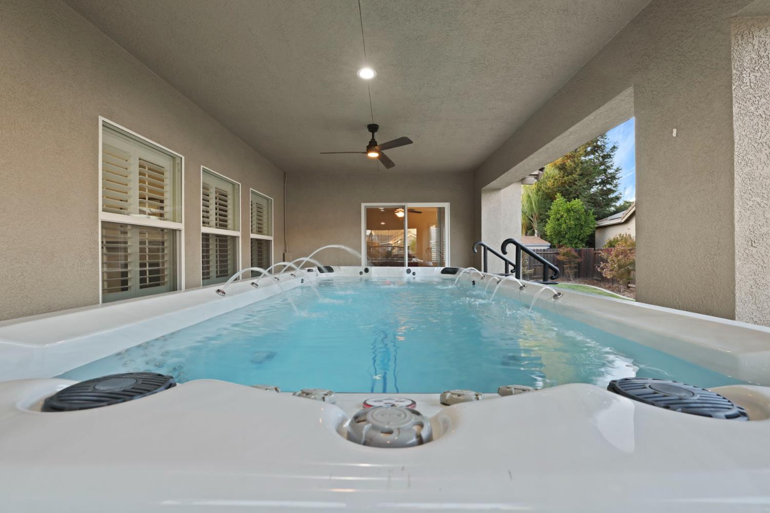 1007 Hickory Hollow St, Manteca, CA 95336