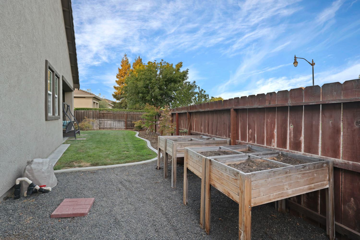 1007 Hickory Hollow St, Manteca, CA 95336
