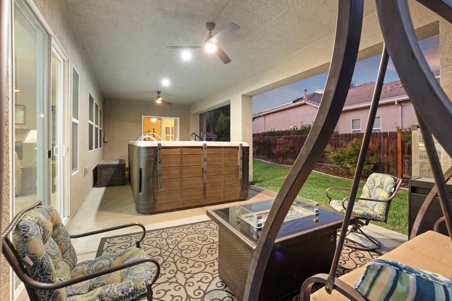 1007 Hickory Hollow St, Manteca, CA 95336