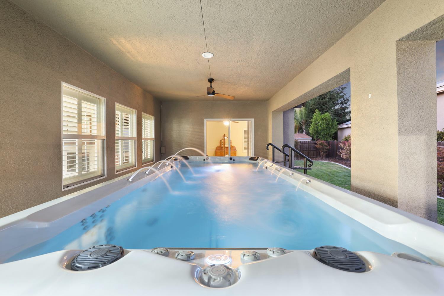 1007 Hickory Hollow St, Manteca, CA 95336
