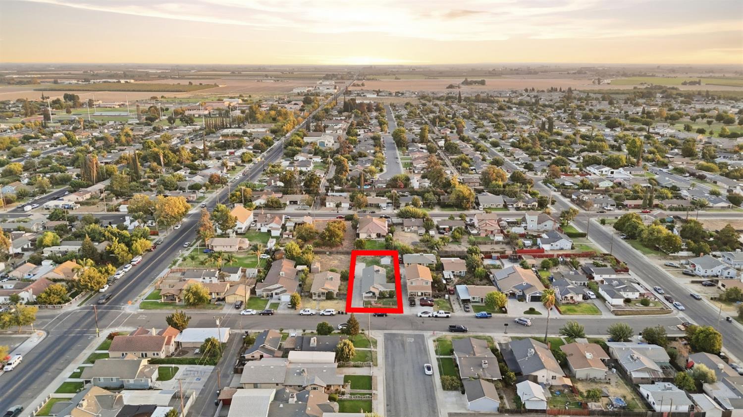 1300 N E St, Livingston, CA 95334