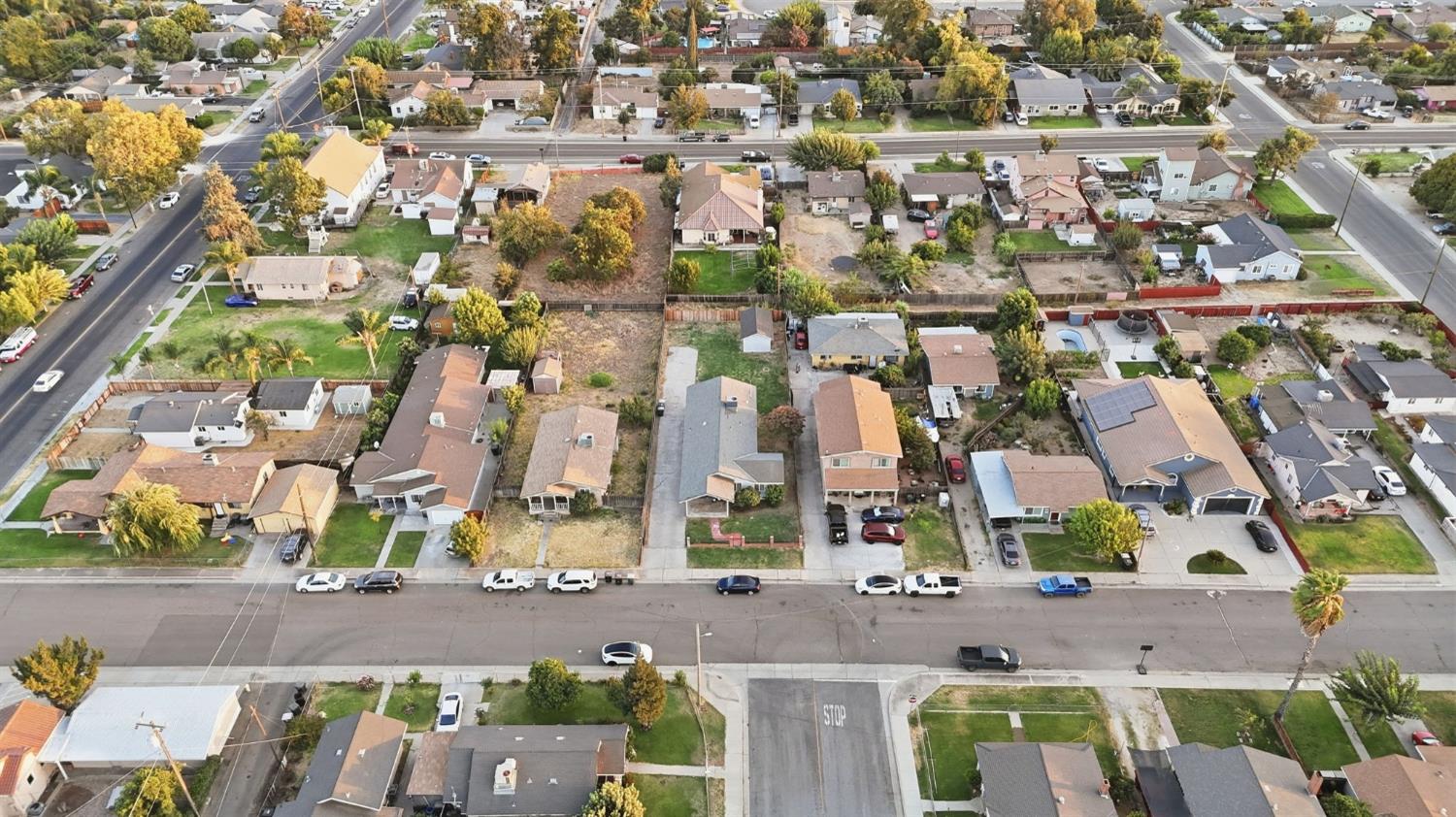 1300 N E St, Livingston, CA 95334