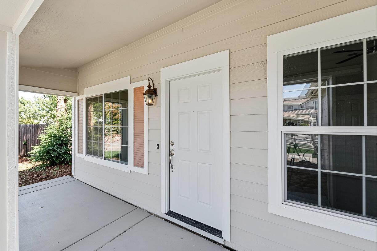 5456 Homewood Way, Riverbank, CA 95367