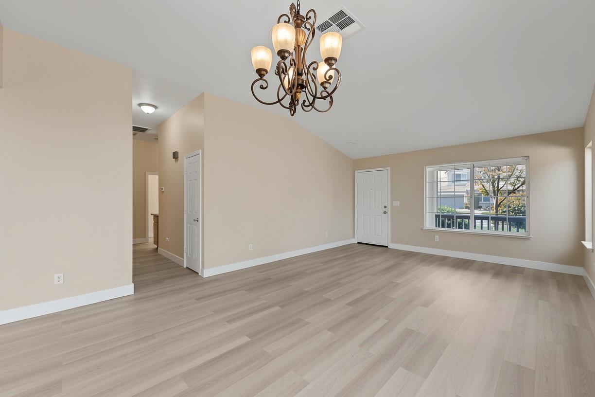 5456 Homewood Way, Riverbank, CA 95367