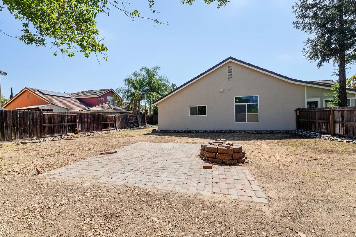 5456 Homewood Way, Riverbank, CA 95367